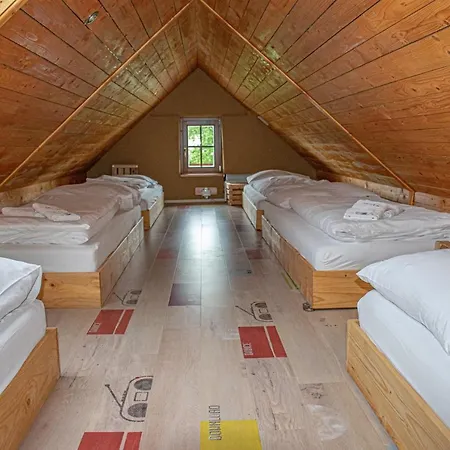 Youth Arsviva Hostel Stari Trg pri Lozu
