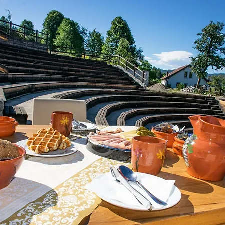Youth Arsviva Auberge de jeunesse Stari Trg pri Lozu