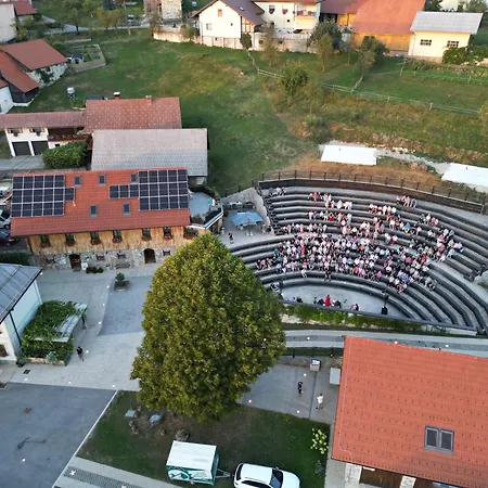 Youth Arsviva Stari Trg pri Lozu