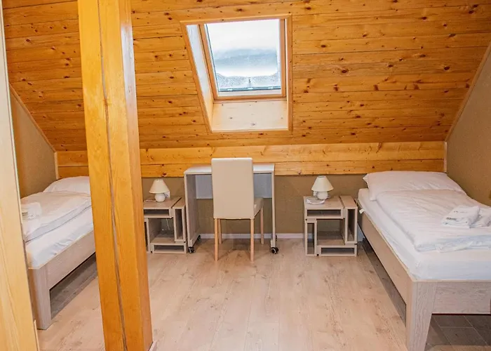 Youth Arsviva Hostel *