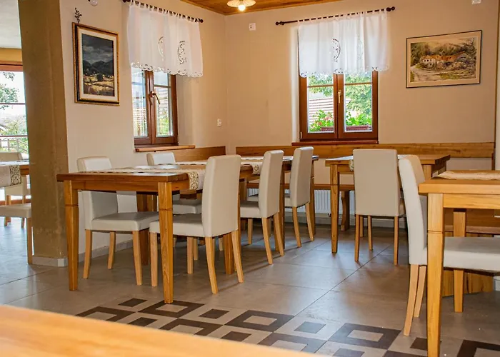 Youth Arsviva Hostel