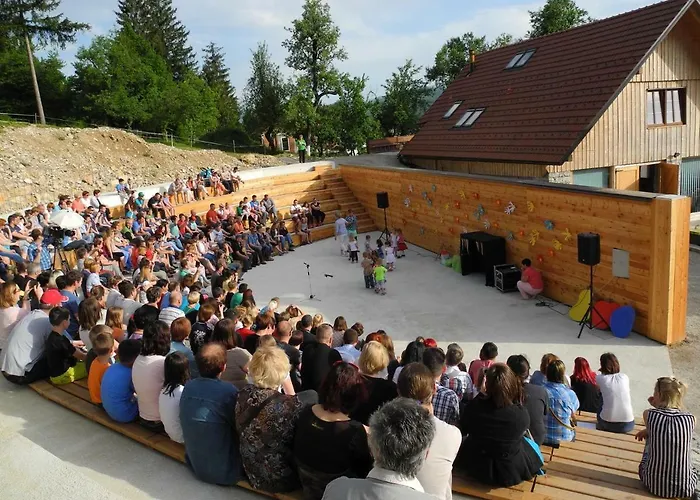 Youth Arsviva Hostel