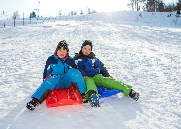 Hostel Youth Arsviva Stari Trg pri Lozu